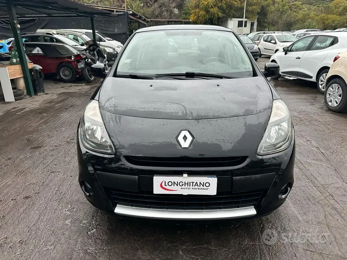 Usata Renault Clio 75 CV (55 kW) 2012 Nero Utilitaria