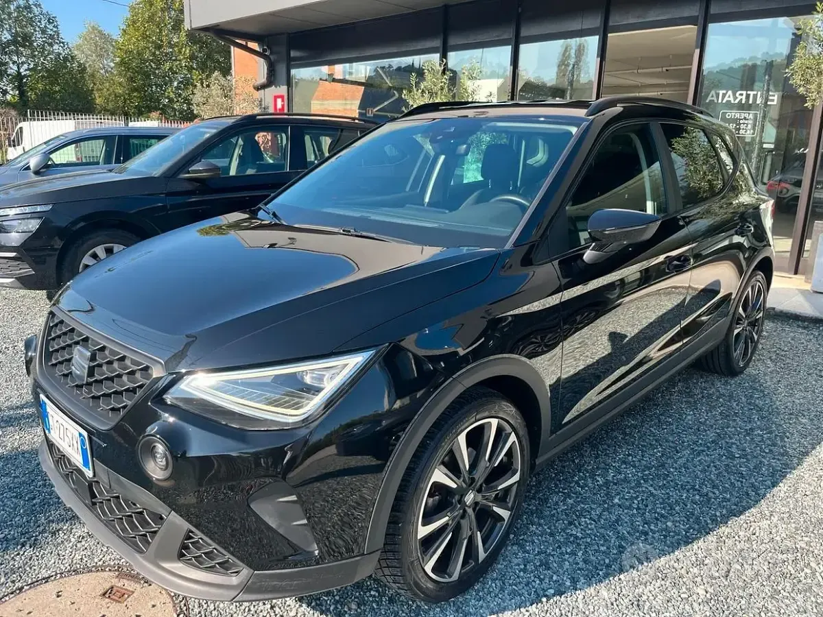 Usata Seat Arona Black Edition 95 CV (69 kW) 2024 Nero SUV