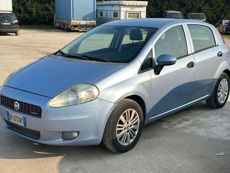Usata Fiat Grande Punto Dynamic 90 CV (66 kW) 2008 Other Utilitaria