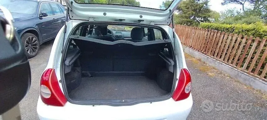 Usata Renault Clio II 58 CV (42 kW) 2008 Bianco Utilitaria