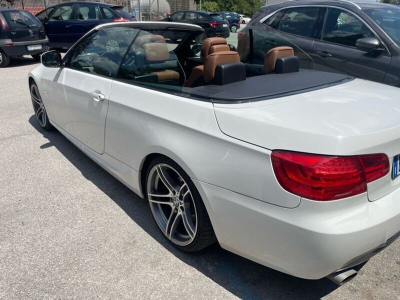 Usata BMW 320 Cabriolet 184 CV (135 kW) 2011 Bianco Cabrio