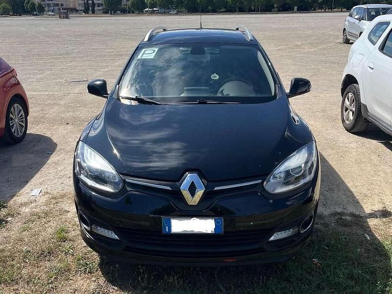 Usata Renault Mégane III LIMITED 110 CV (80 kW) 2015 Nero Station wagon