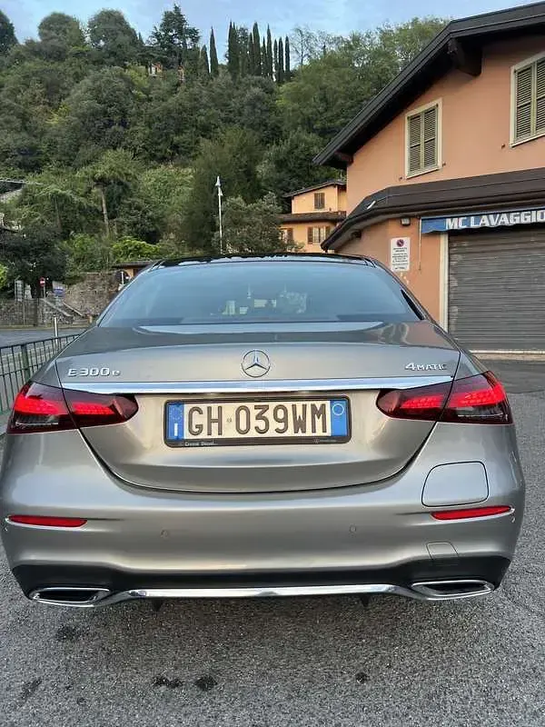 Usata Mercedes E300 Premium 211 CV (155 kW) 2022 Berlina