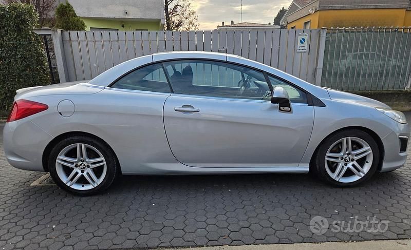 Usata Peugeot 308 CC Allure 163 CV (119 kW) 2012 Argento Cabrio
