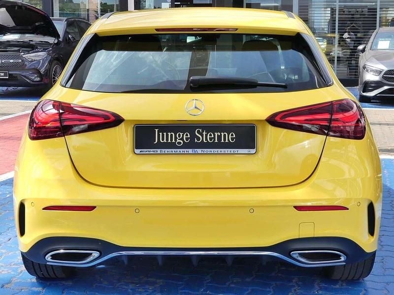 Usata Mercedes A200 AMG Line Premium Plus 163 CV (119 kW) 2024 Giallo Berlina