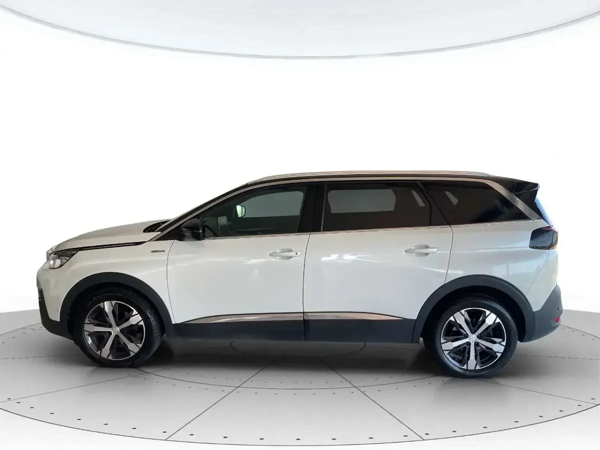 Usata Peugeot 5008 GT-line 131 CV (96 kW) 2020 Bianco madreperla SUV