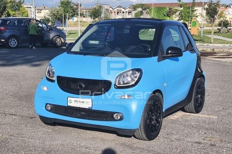 Blu Usata 2019 Smart ForTwo Cabrio Passion Cabrio | 15.790 € (Buon prezzo) - Immagine 1/4