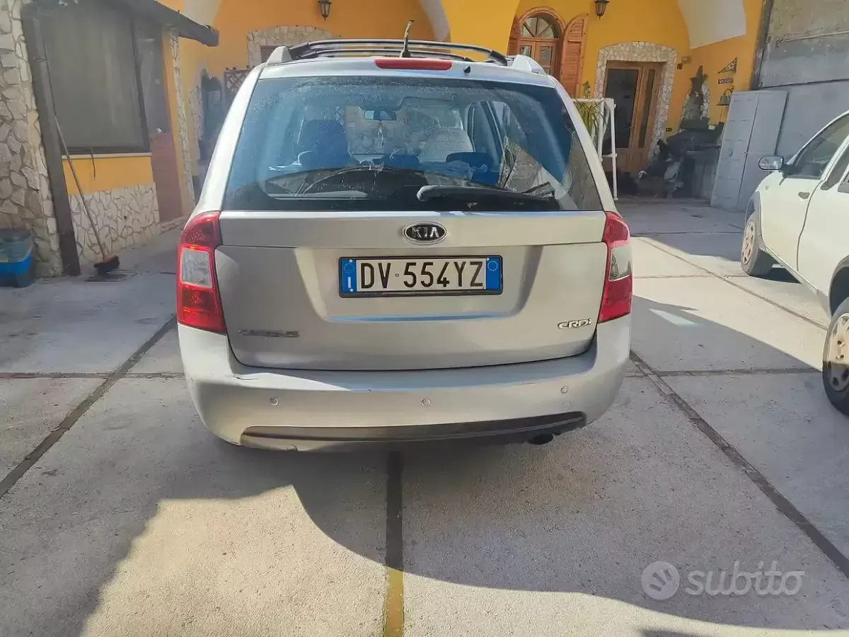 Usata Kia Carens 140 CV (102 kW) 2009 Monovolume