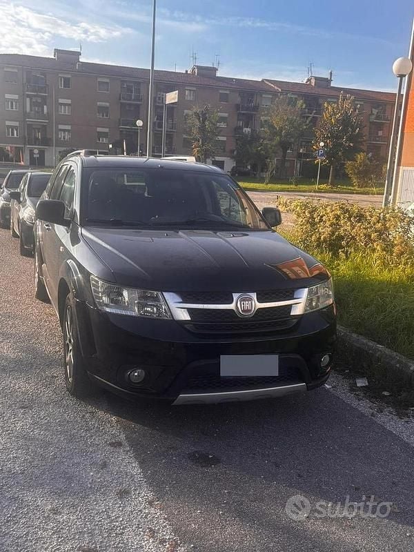 Usata Fiat Freemont 170 CV (125 kW) 2013 Nero SUV