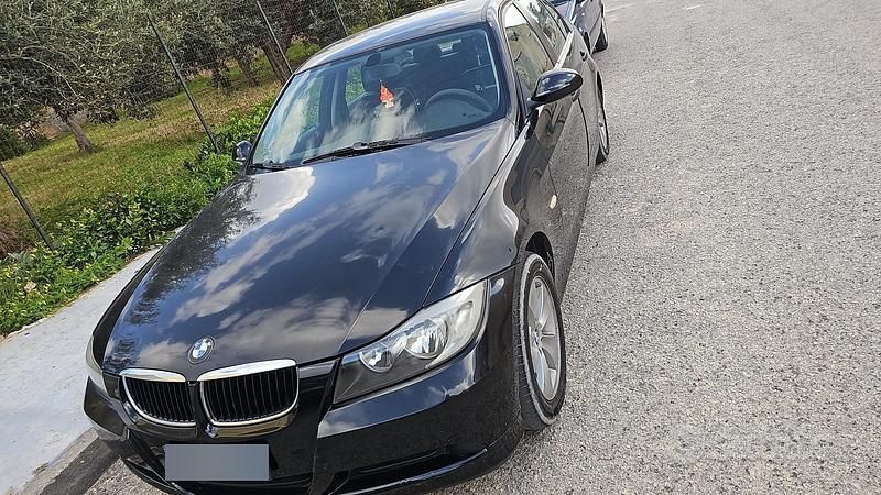 Usata BMW 320 177 CV (130 kW) 2007 Nero Berlina