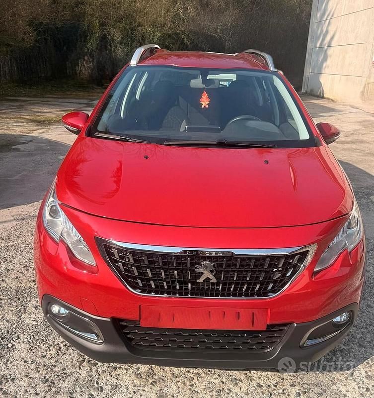 Usata Peugeot 2008 83 CV (61 kW) 2019 Rosso SUV