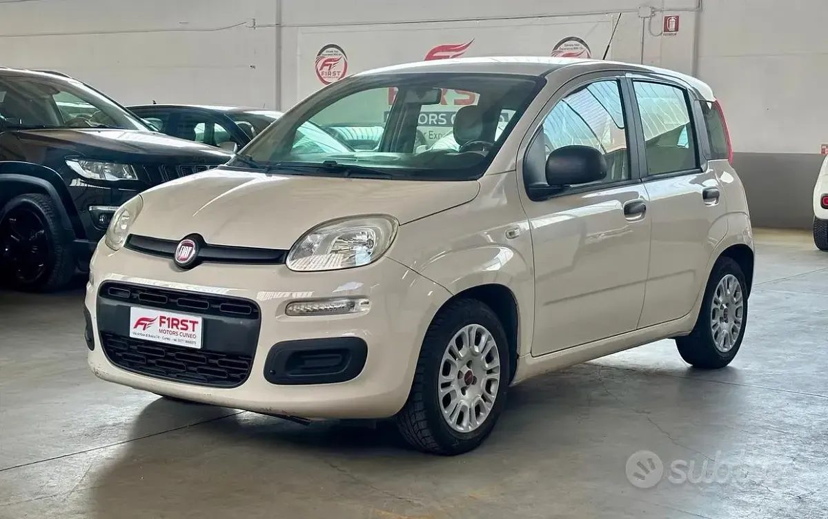 Usata Fiat Panda Lounge 69 CV (50 kW) 2016 Beige Utilitaria