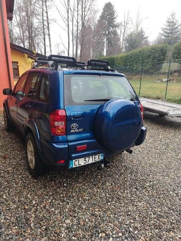 Usata Toyota RAV4 116 CV (85 kW) 2004 SUV