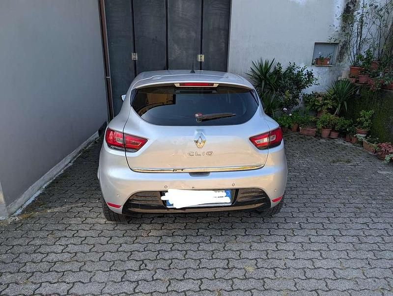 Usata Renault Clio V 90 CV (66 kW) 2020 Berlina