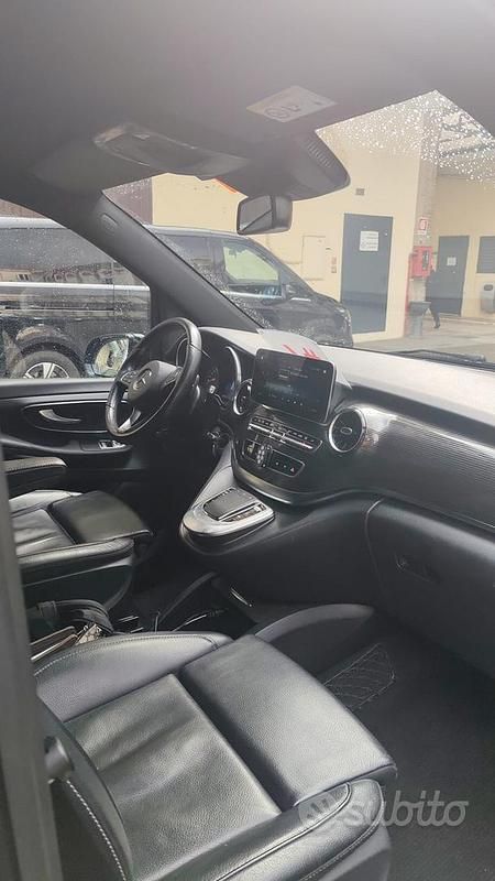 Usata Mercedes Viano 190 CV (139 kW) 2023 Nero Monovolume