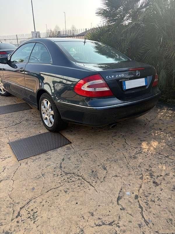 Usado Mercedes CLK240 170 CV (125 kW) 2002 Azul Coupe
