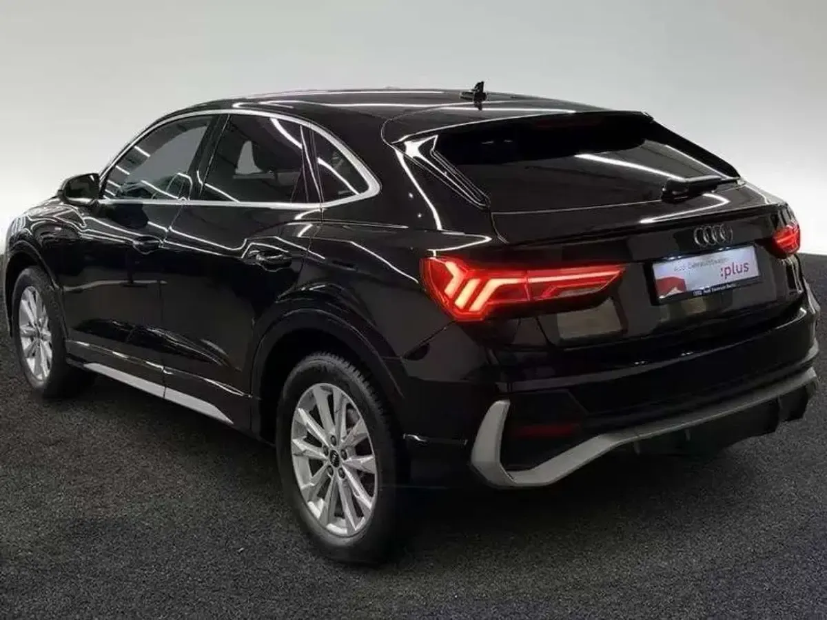 Usata Audi Q3 Sportback S-Line 150 CV (110 kW) 2023 Nero SUV