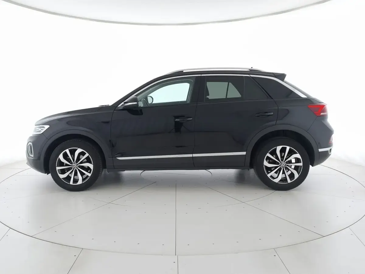 Usata VW T-Roc Style 115 CV (84 kW) 2023 Deep black perlato SUV