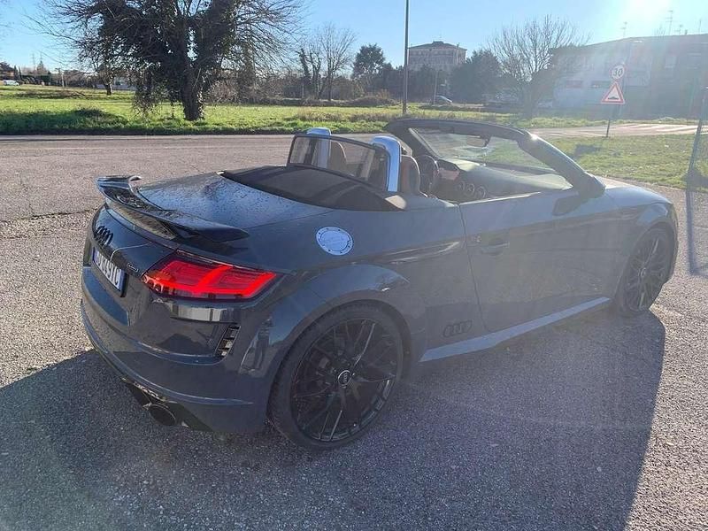 Usata Audi TT Roadster S-Line 230 CV (169 kW) 2017 Grigio Cabrio