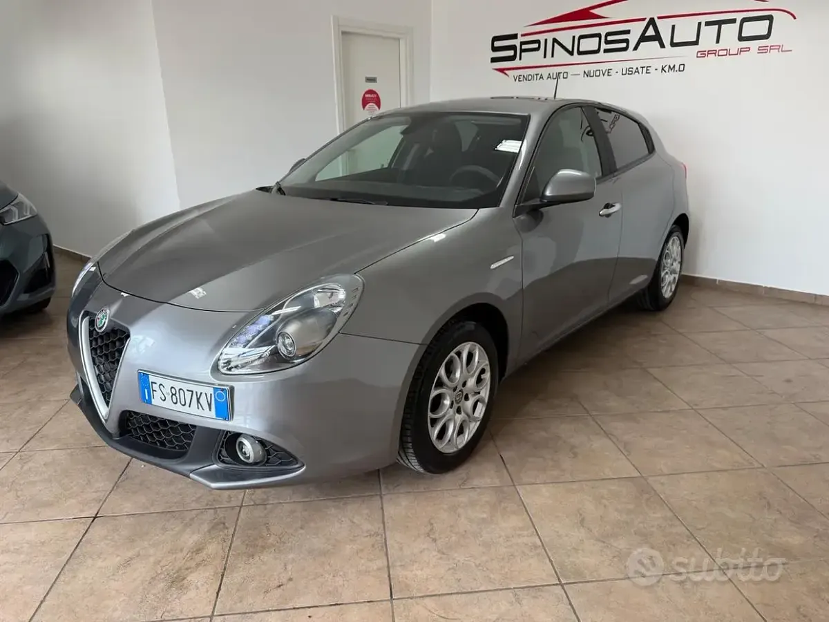 Usata Alfa Romeo Giulietta Super 120 CV (88 kW) 2018 Grigio Utilitaria