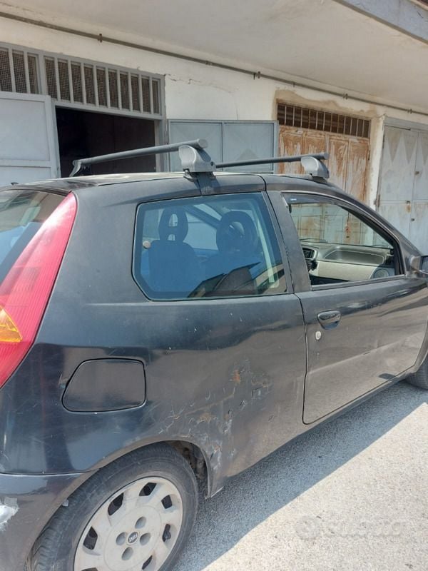 Usata Fiat Punto 60 CV (44 kW) 2003 Nero Utilitaria
