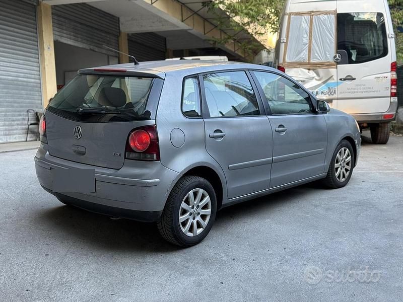 Usata VW Polo Sportline 80 CV (58 kW) 2006 Utilitaria