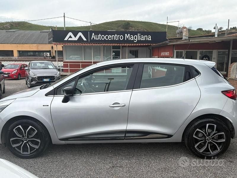 Second-hand Renault Clio IV 90 CP (66 kW) 2018 Gri Berlinǎ