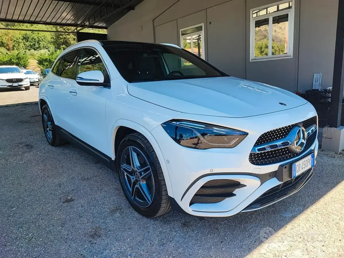 Usata Mercedes GLA200 AMG Line Premium Plus 150 CV (110 kW) 2023 Bianco SUV