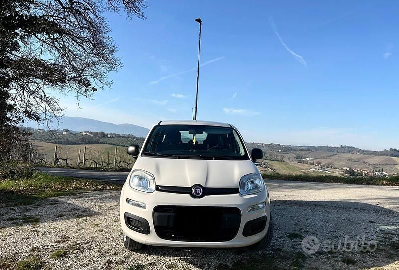 Usata Fiat Panda 85 CV (62 kW) 2017 Utilitaria