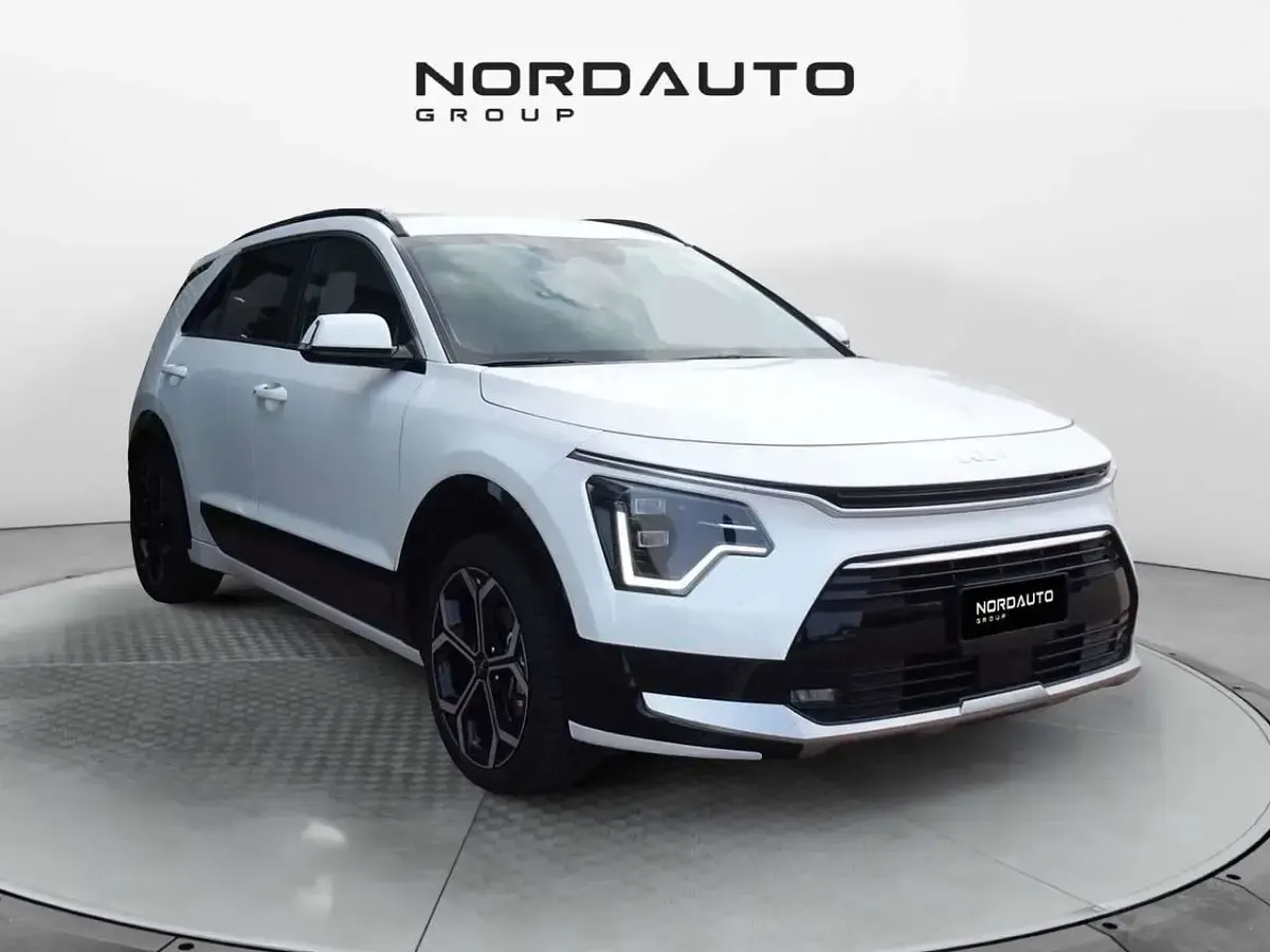 Usata Kia Niro 140 CV (102 kW) 2022 Bianco SUV
