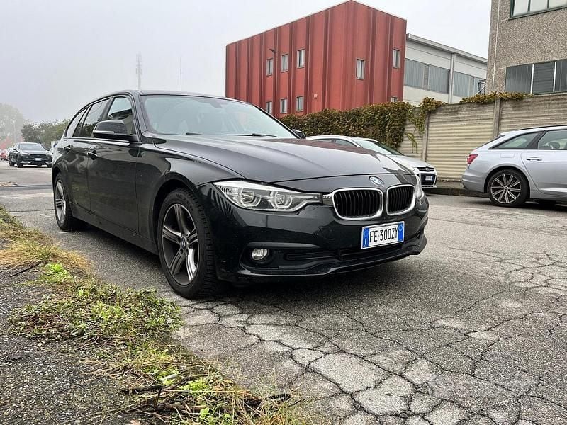 Usata BMW 316 Efficient Dynamics 116 CV (85 kW) 2016 Nero Berlina