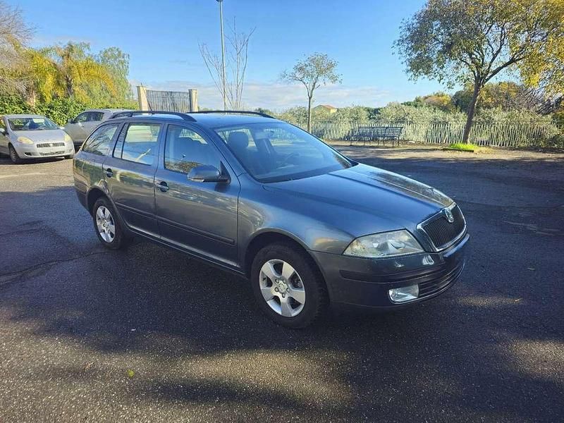 Usata Skoda Octavia 105 CV (77 kW) 2005 Grigio Station wagon