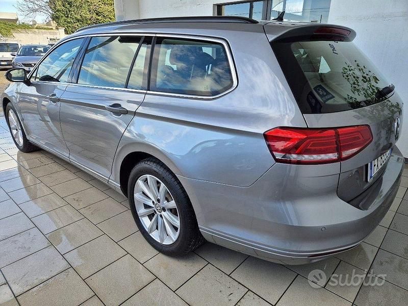 Usata VW Passat Business 120 CV (88 kW) 2019 Grigio Station wagon