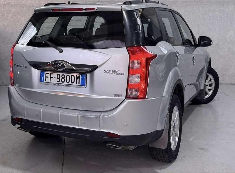 Usata Mahindra XUV500 140 CV (102 kW) 2016 Grigio SUV
