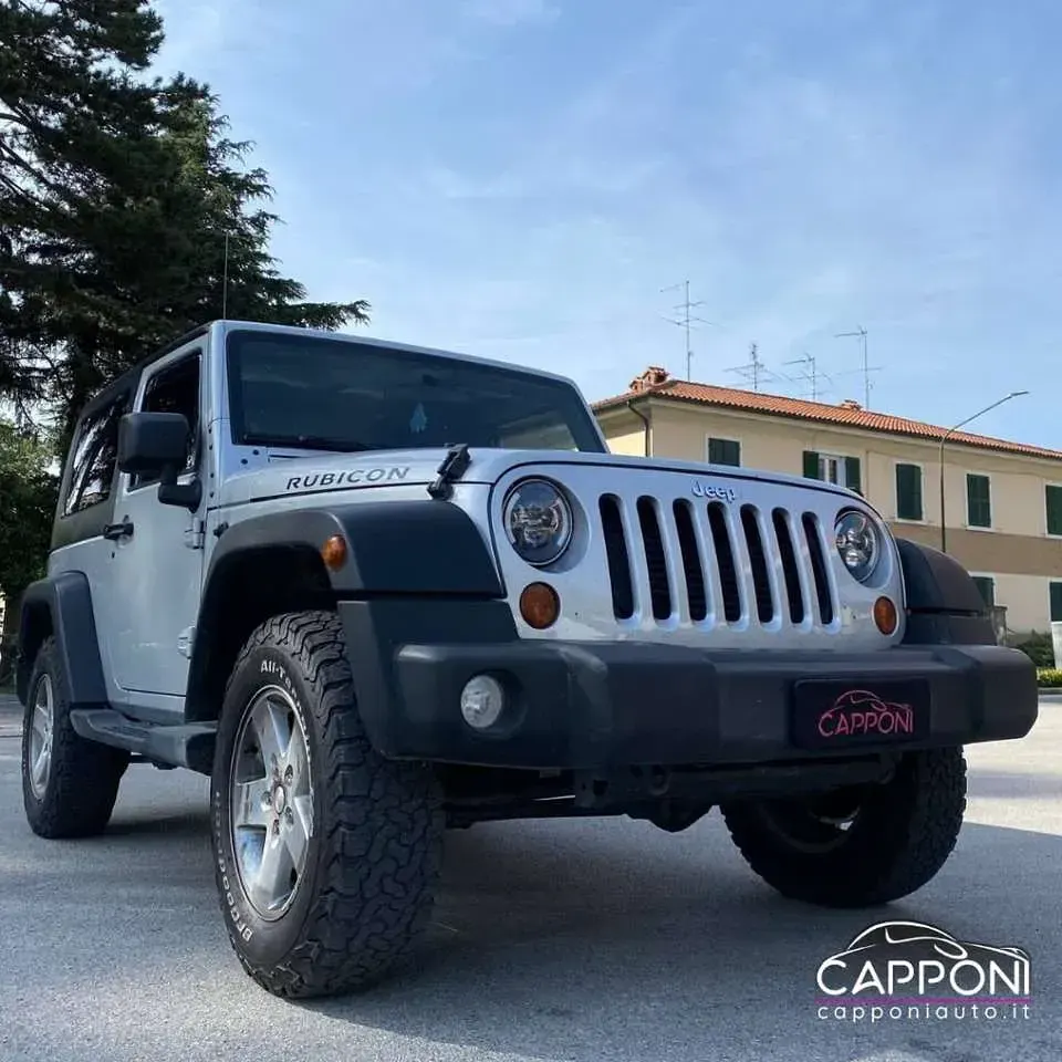 Usata Jeep Wrangler Rubicon 177 CV (130 kW) 2011 Argento SUV