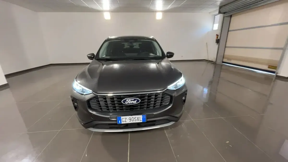 Usata Ford Kuga Titanium 151 CV (111 kW) 2025 Magnetic SUV