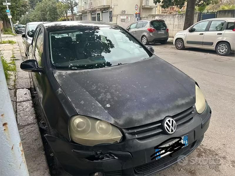 Usata VW Golf IV 2005 Nero Utilitaria