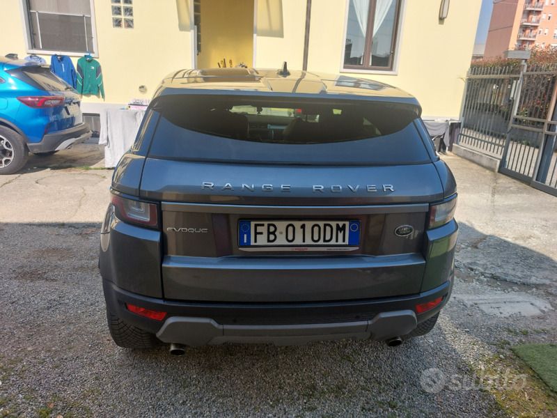 Usata Land Rover Range Rover evoque SE Dynamic 241 CV (177 kW) 2015 Grigio SUV