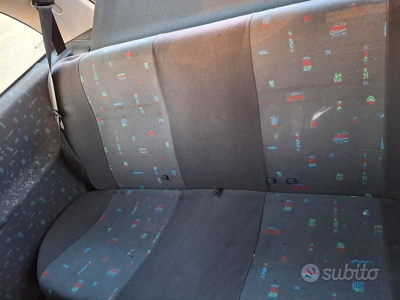 Usata Opel Corsa 1997 Grigio Utilitaria