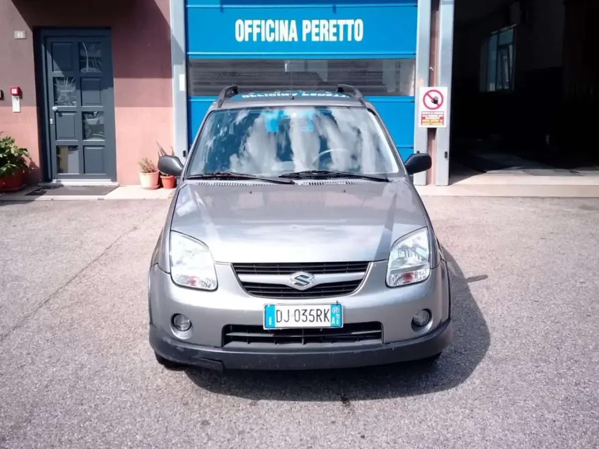 Usata Suzuki Ignis 94 CV (69 kW) 2007 Argento Utilitaria