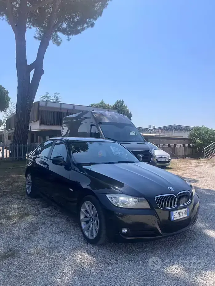 Usata BMW 320 177 CV (130 kW) 2010 Nero Berlina