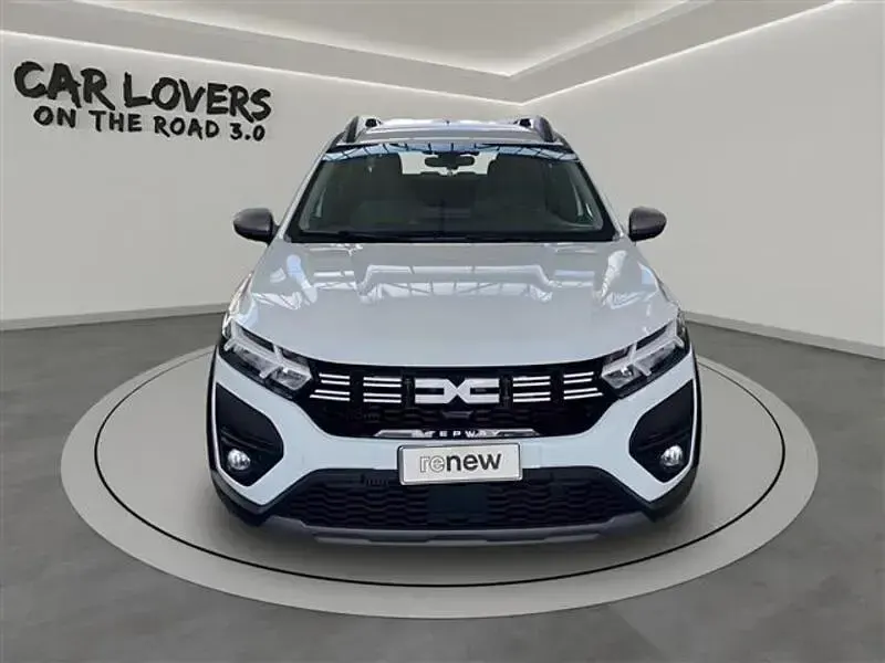 Usado Dacia Sandero Expression 101 CV (74 kW) 2023 Blanco Utilitario