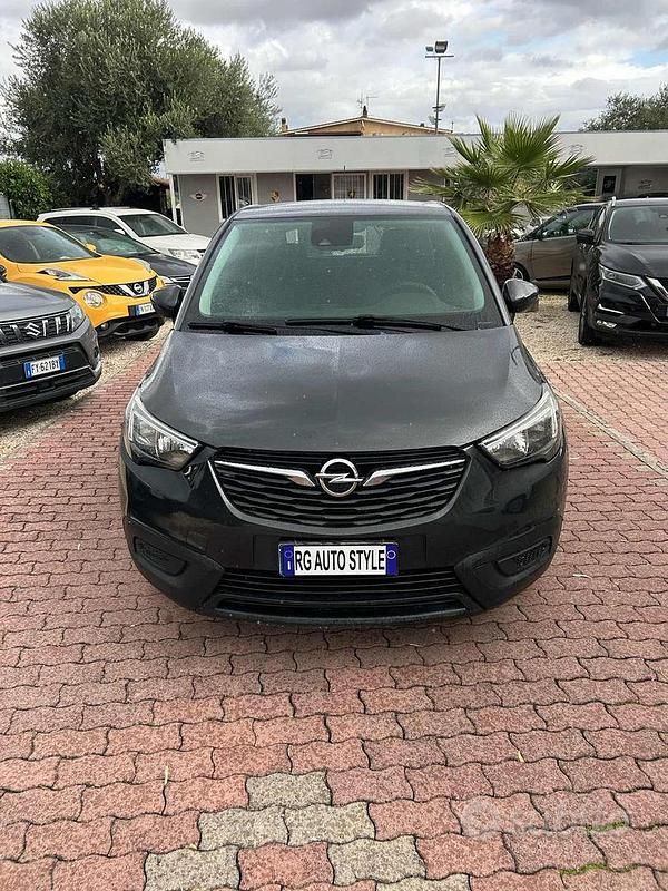 Usata Opel Crossland X 99 CV (72 kW) 2017 Grigio scuro SUV