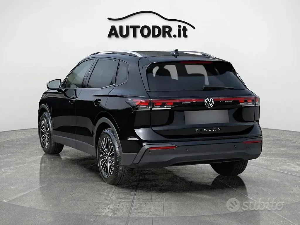 Usata VW Tiguan Edition 131 CV (96 kW) 2025 Nero SUV