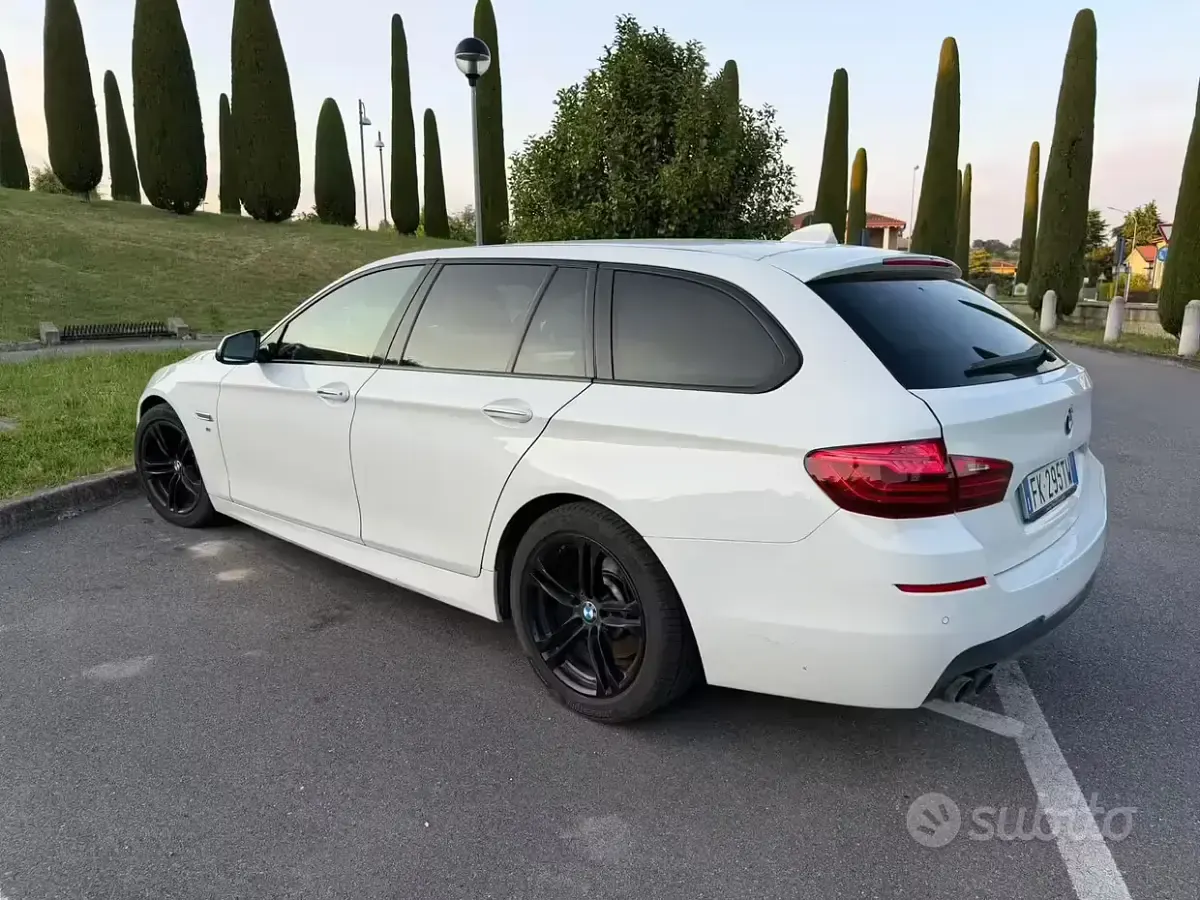 Usata BMW 520 Efficient Dynamics 190 CV (139 kW) 2017 Bianco Station wagon