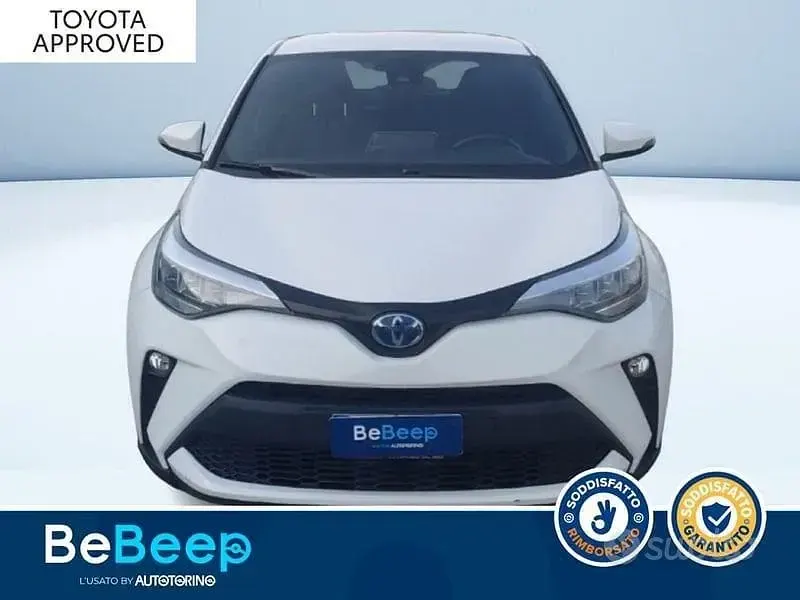 Usata Toyota C-HR Active 98 CV (72 kW) 2023 Bianco SUV