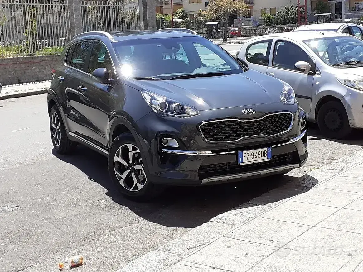 Usata Kia Sportage 115 CV (84 kW) 2020 Grigio SUV