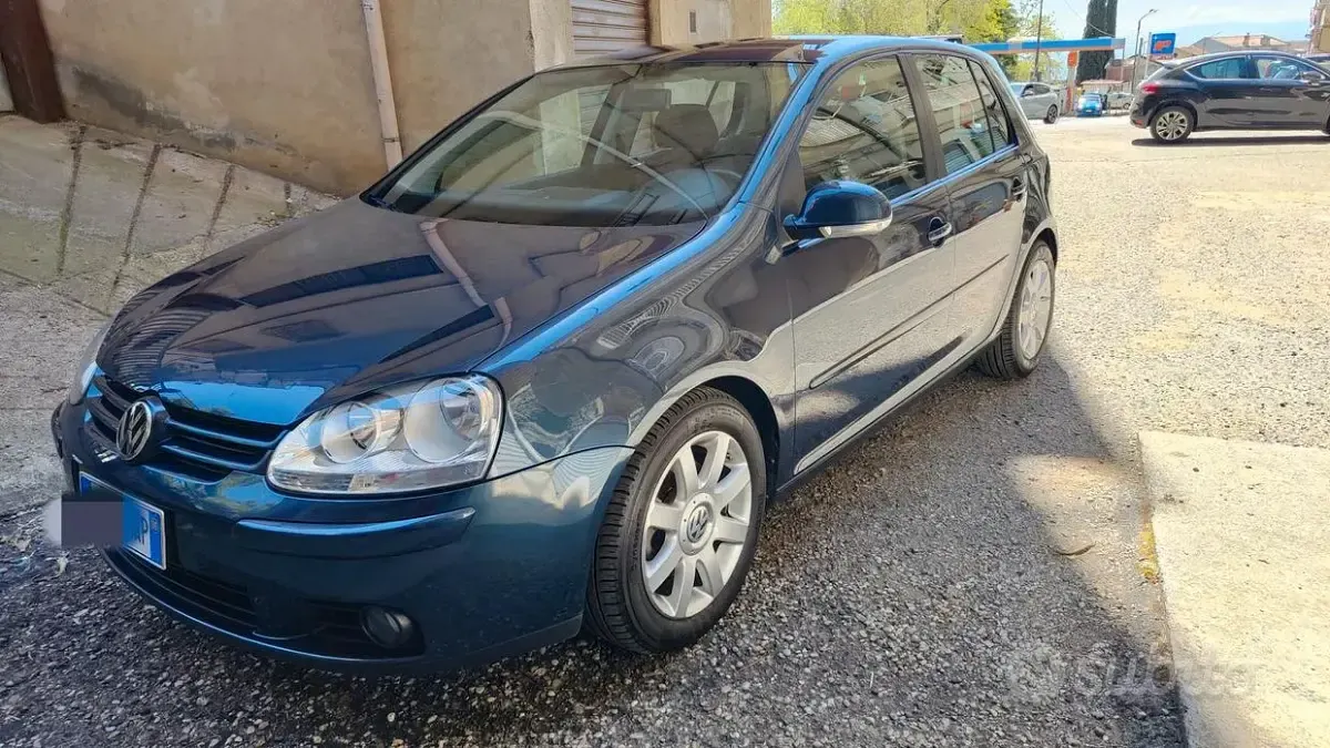 Usata VW Golf IV 140 CV (102 kW) 2005 Berlina