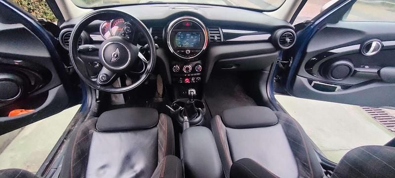 Usata Mini Cooper D Seven 116 CV (85 kW) 2017 Blu/azzurro Utilitaria