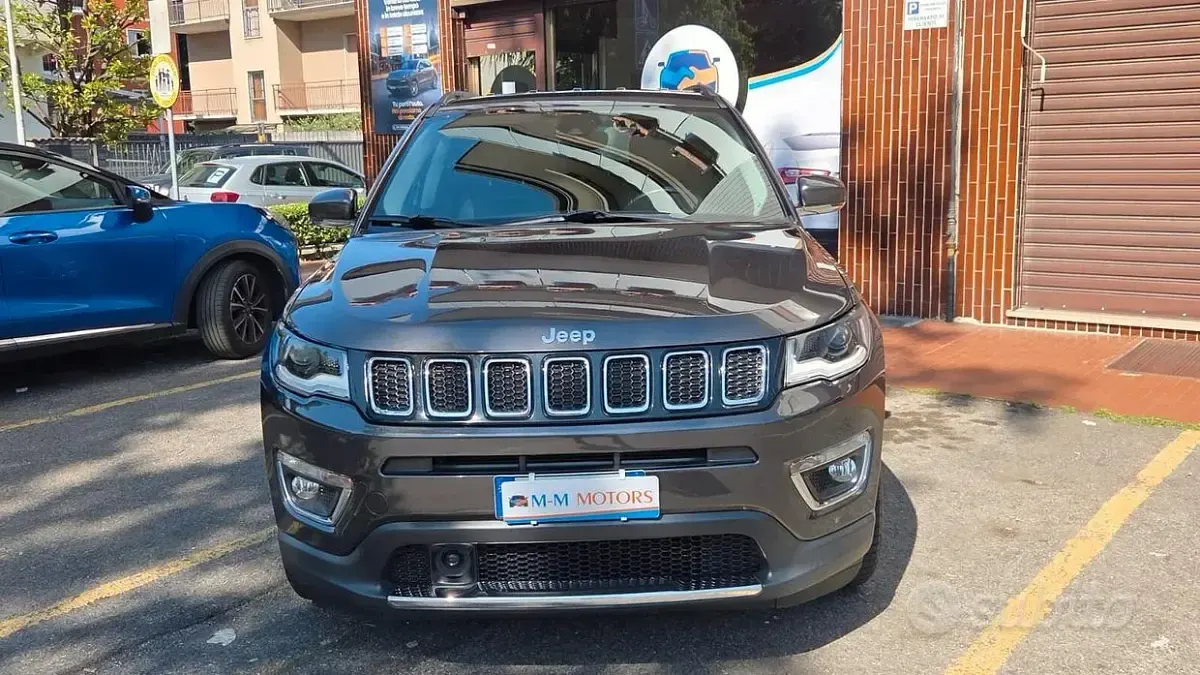 Usata Jeep Compass Limited 140 CV (102 kW) 2019 Grigio SUV